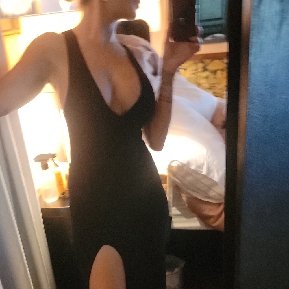 Chic Black Backless Dress